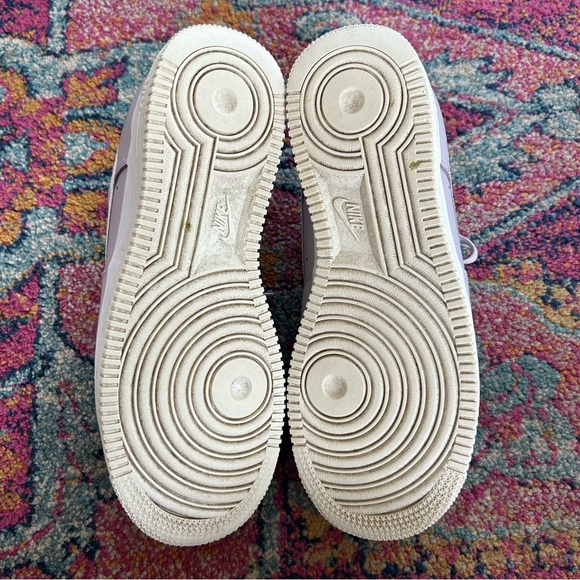 Nike | Women’s Lilac Low-Top Air Force One Lace Up Sneakers White Swoosh Sz 8.5 - Picture 13 of 14